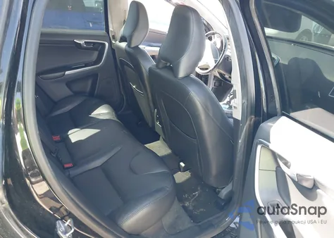 2016 Volvo Xc60 T5 Drive-E Premier из США, поврежденный, VIN YV440MDK1G2853880